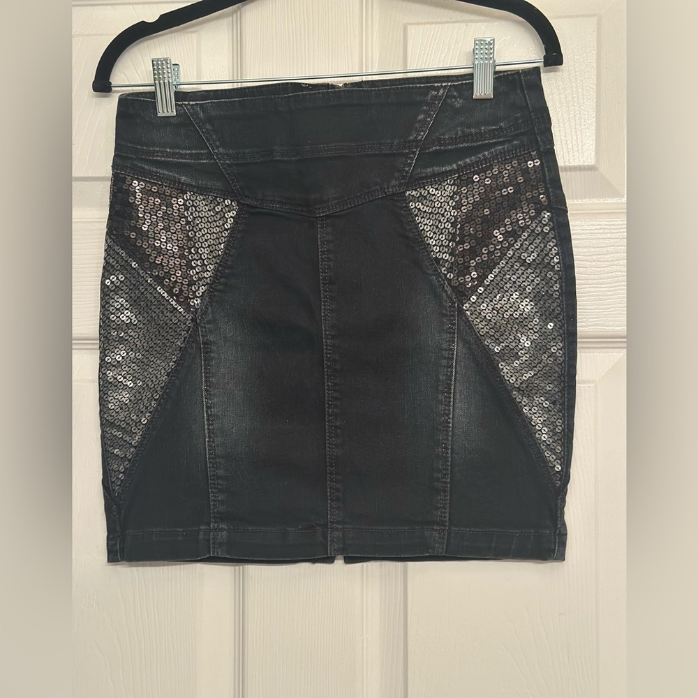 ZARA TRF black denim skirt size 6